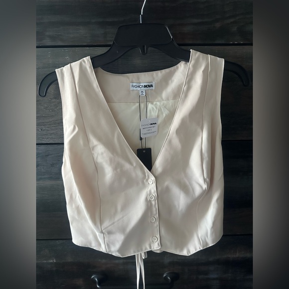 Fashion Nova Tops - Fashion Nova Cream Sleeveless Button-Front V-Neck Top